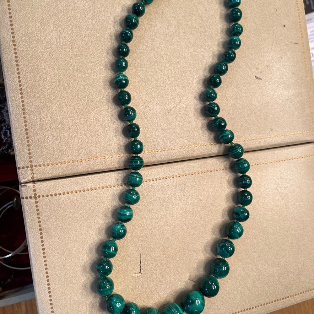 Malachite beaded necklace
